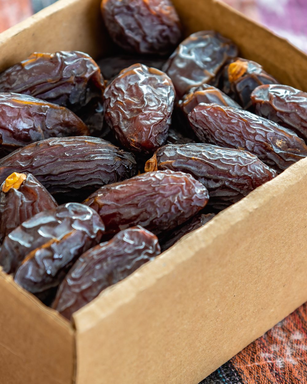 Private label dates packed under your own brand by Al Freihat
